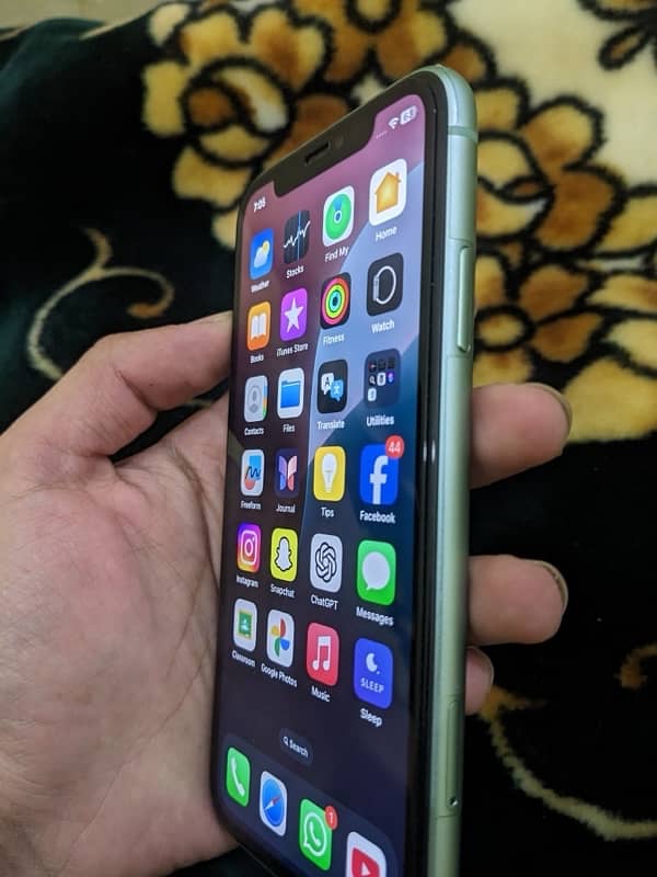 iphone 11 Jv 64gb water packed 10/10 condition 4