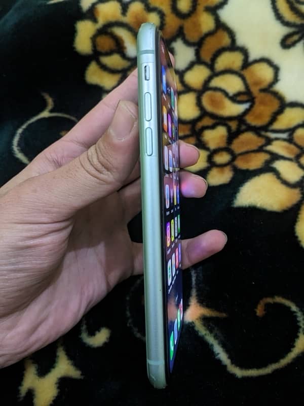 iphone 11 Jv 64gb water packed 10/10 condition 6