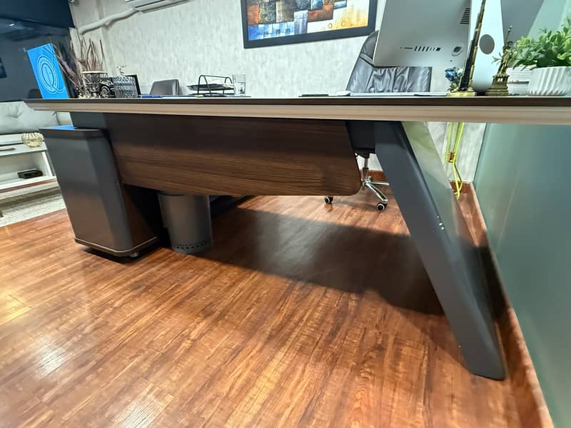 Executive table for sale 2