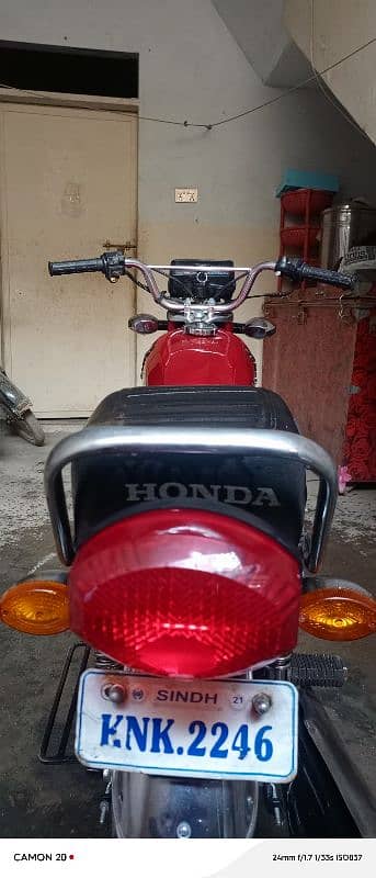 Honda CB 125 7