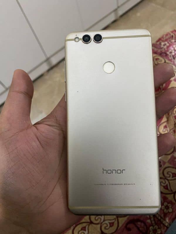 honor 7x . . 4 / 64 4