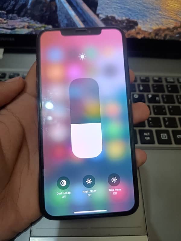 iphone 11 pro max 2