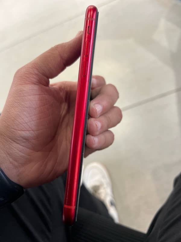 iphone xr 128gb pta approved 4