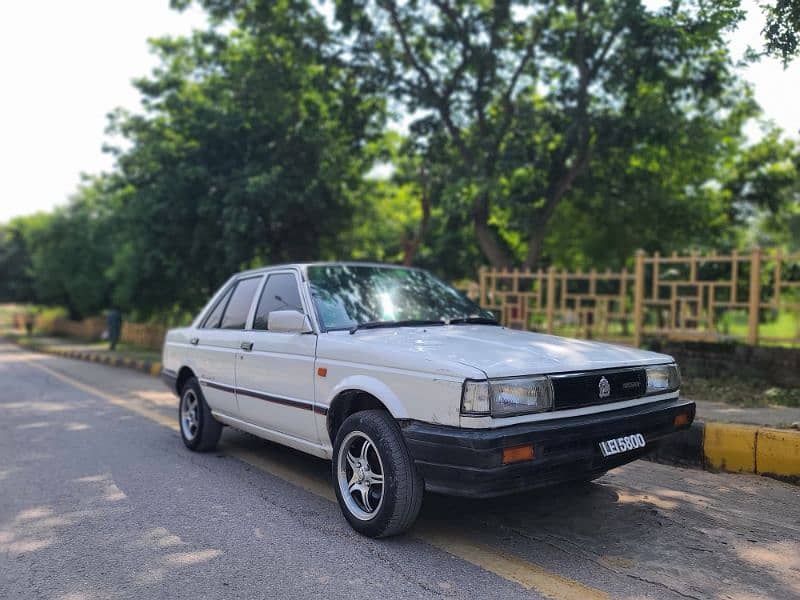 Nissan Sunny 1988 1