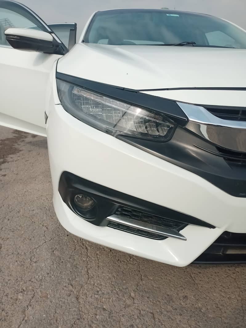 Honda Civic Prosmatic  2016 Model 1.8 Top of Line Variant Full Option 3