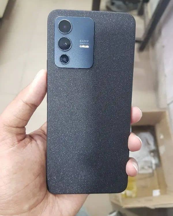 Vivo V23 5G 0