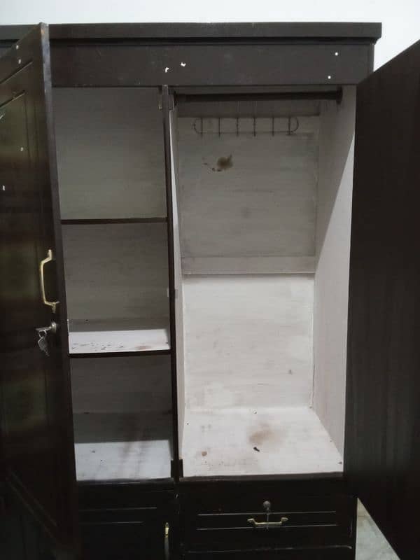 cupboard in good condition 1