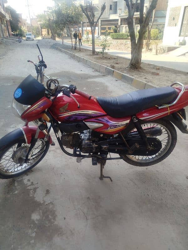 Honda Pridor 2013 Model – Good Condition for Sale 6