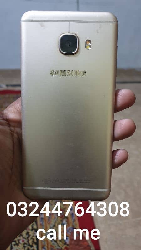 C5 Samsung 64 GB one hand usd 4