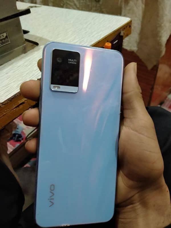 vivo y21s with box 4