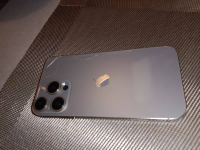 iphone XR 0