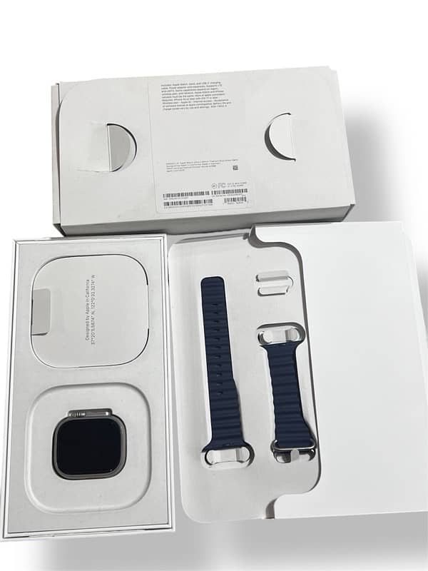 Apple watch ultra 2 49mm Titanium blue ocean band 0