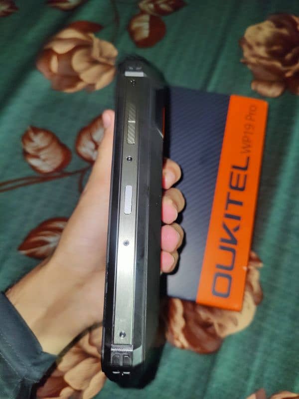 Oukitel WP19 Pro 3