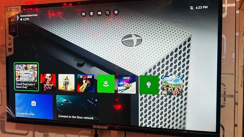 XBox One S Offline 4