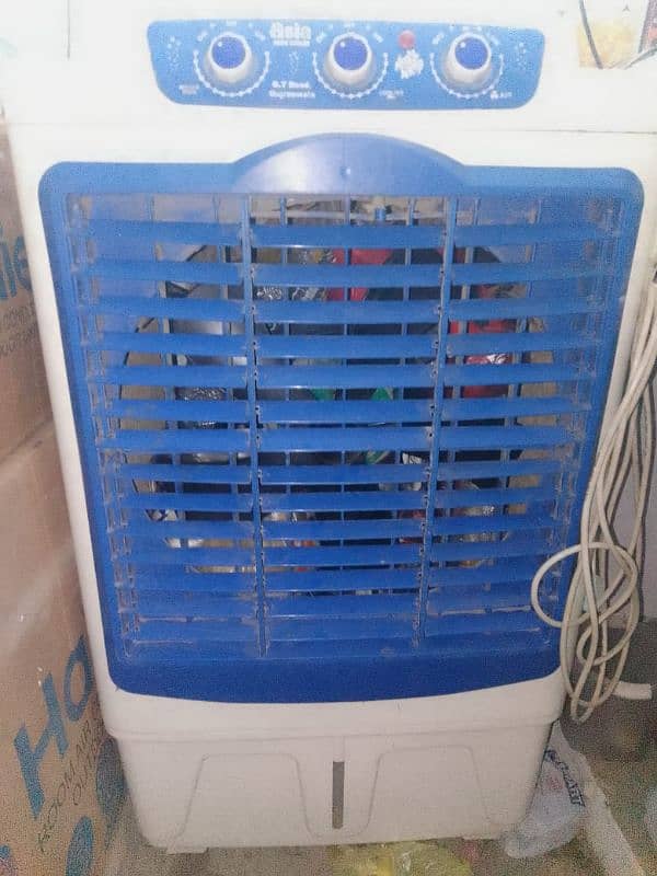 air cooler only 6 months use 9/10 condition 4