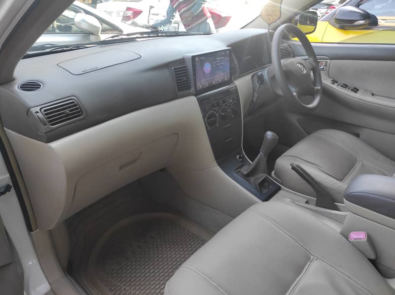 Toyota Corolla 2.0 D 2004 7