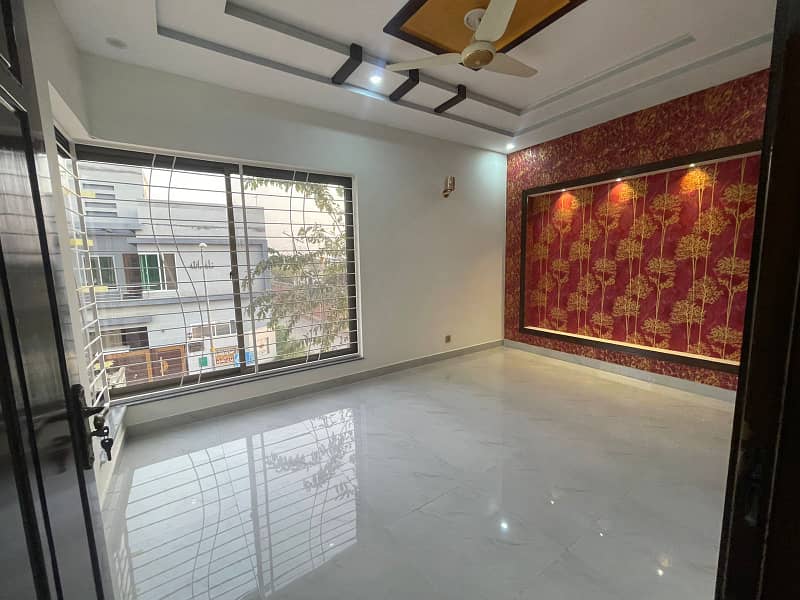 Bahria Town 5 Marla Brand New House Available for rent 3