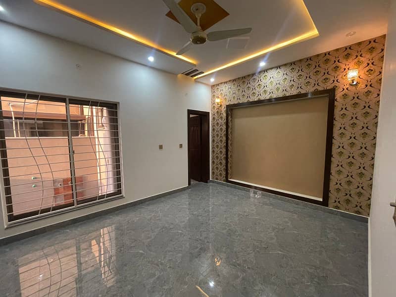 Bahria Town 5 Marla Brand New House Available for rent 5