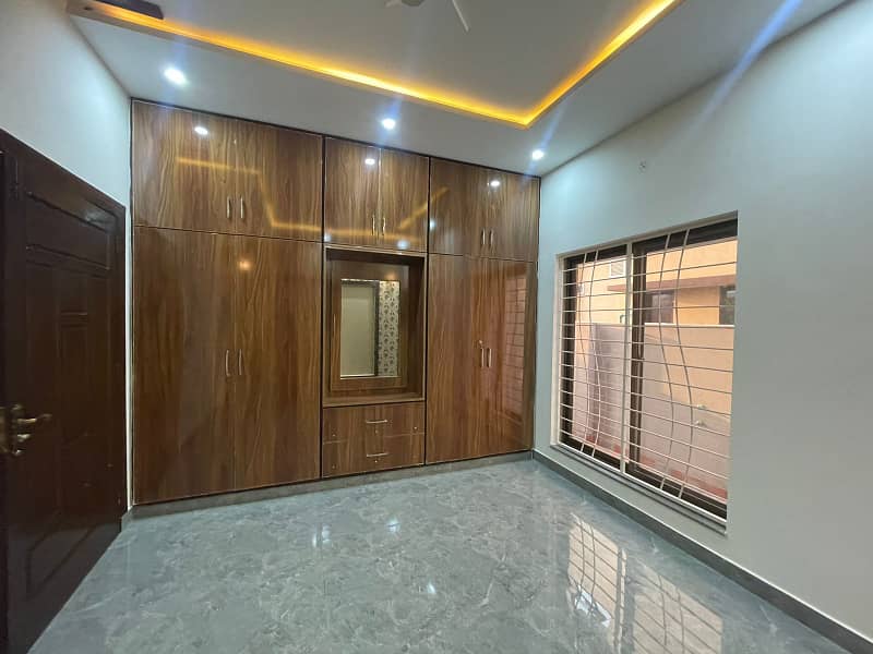 Bahria Town 5 Marla Brand New House Available for rent 7