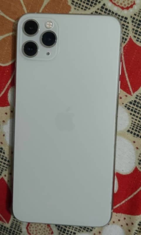 iPhone 11 Pro Max 1