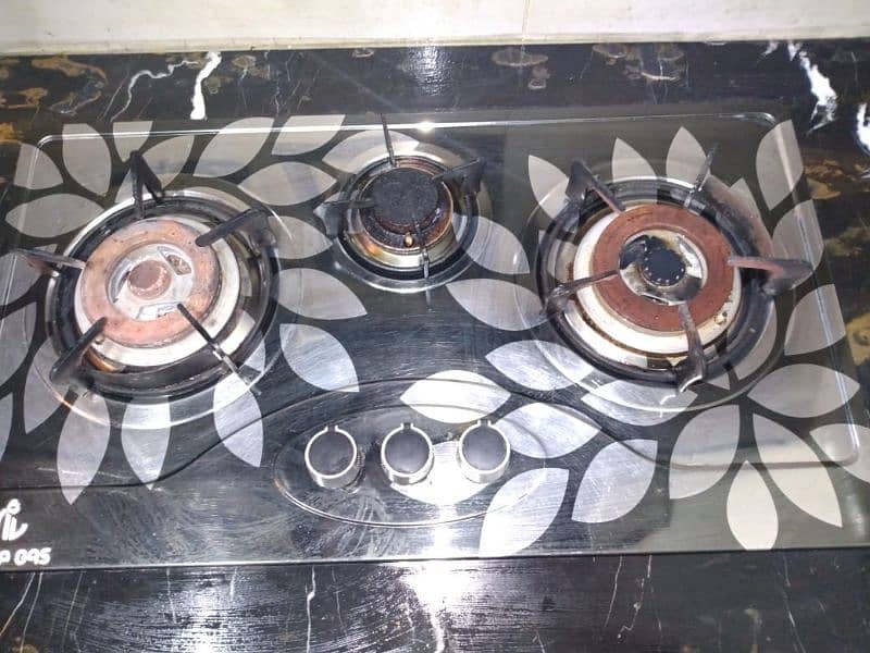 Stove 3 burner Nova Gas. . . . . . . . . . 1