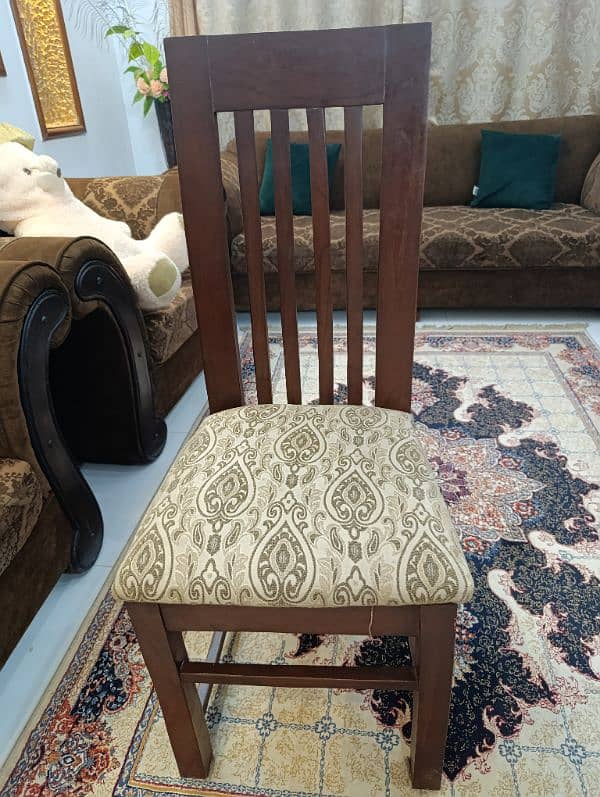 Dining Table with 6 Chairs 3