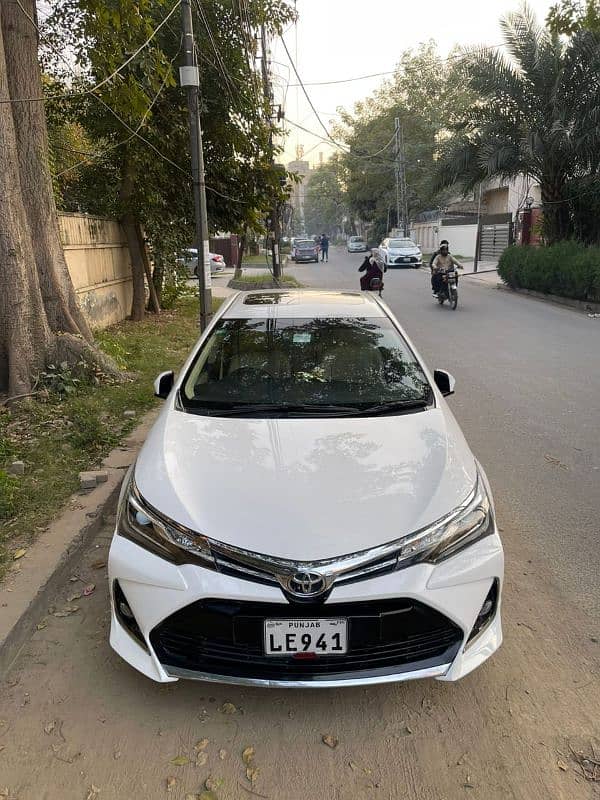 Toyota Altis Grande 2018 1