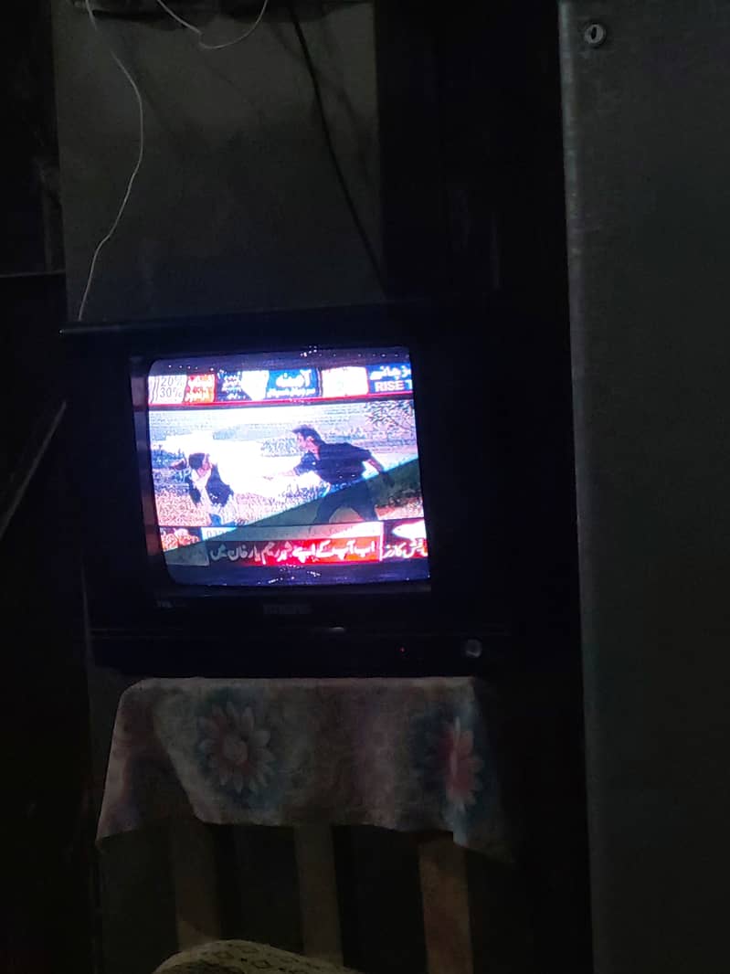 old TV hai 0