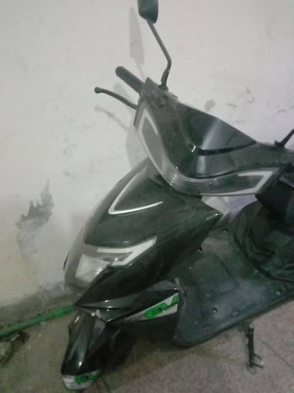 03454228224  electric scooty 4