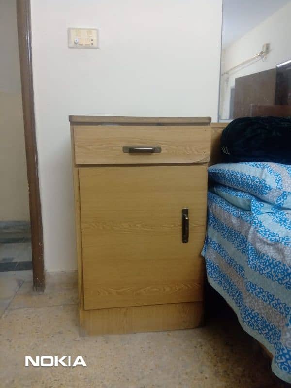 bed,  side table drawer and dressing table 1