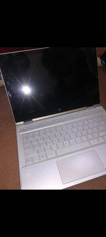 HP i5 8 generation 1