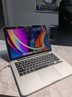 Macebook mid 2014 13.1 inch 16 Gb ram 120 gb ssd