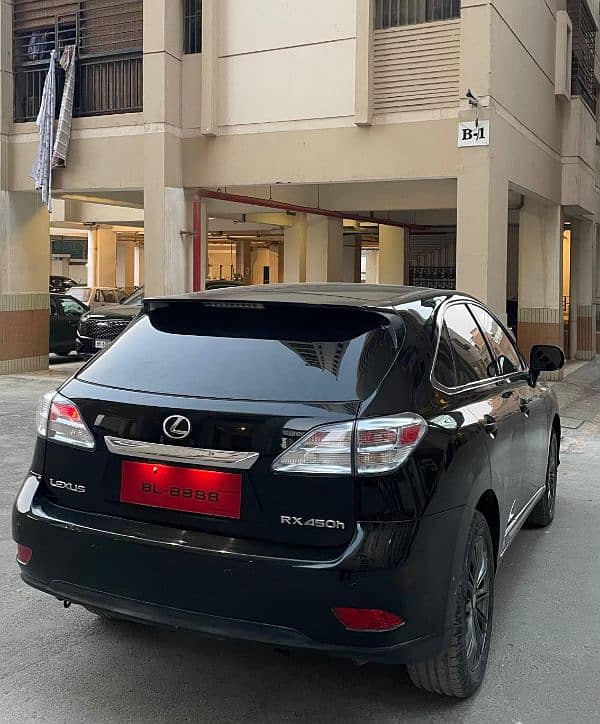 Lexus RX Series 2009 3