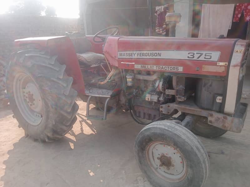 Massey Ferguson 375 Model 2010 9