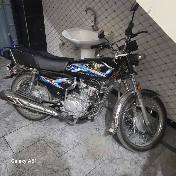 I want to sell my HONDA CG 125 Lush condition 2024 model. 2