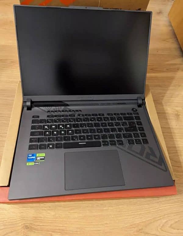 Asus ROG Strix G16 (2024) Core i9 Gaming Laptop (14th generation 5