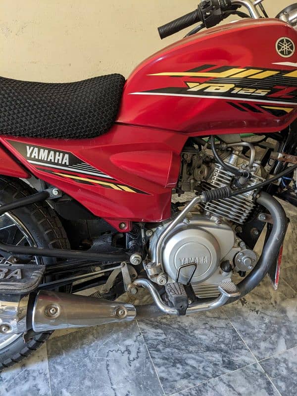 yamha 125 cc cntct 03005982689 3