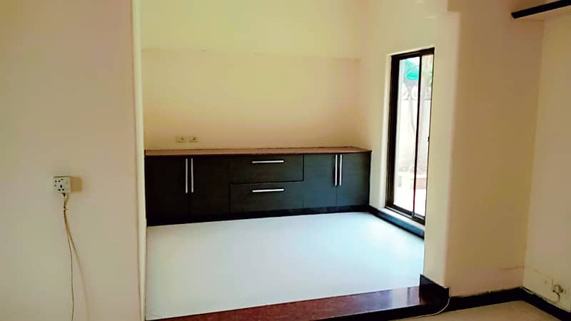 2 Kanal Most Beautiful Design Bungalow For RENT At Prime Location Of Dha 20