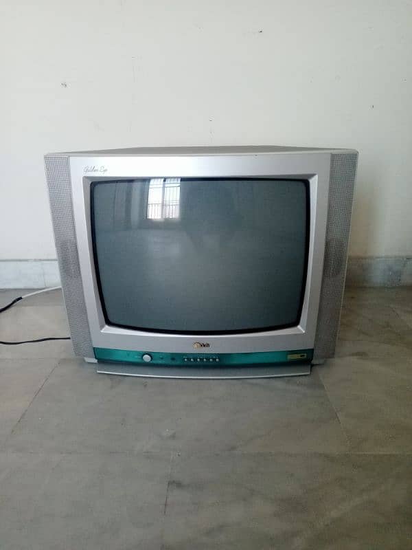 20 Inch LG TV with Trolley 0