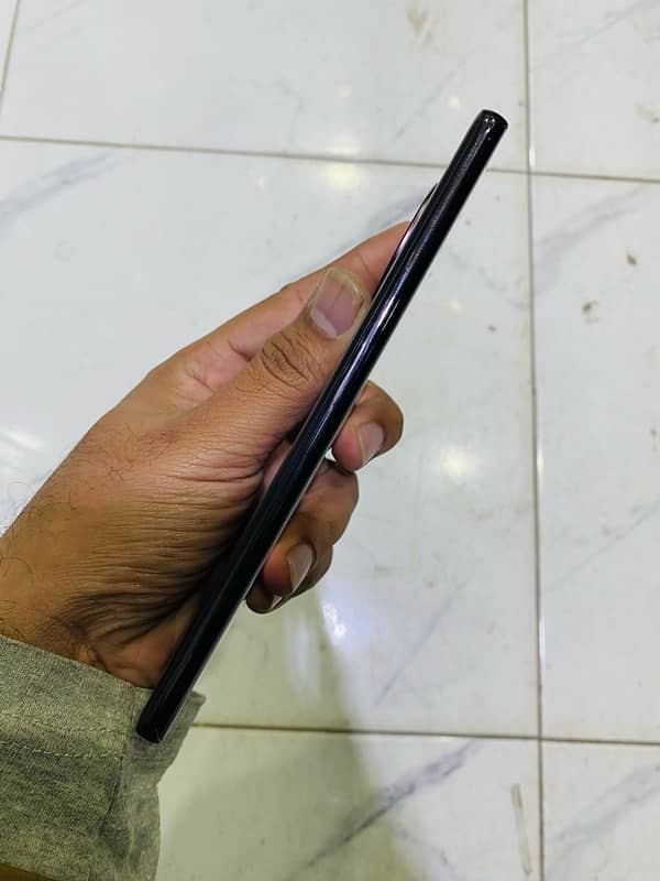 vivo  v30e 3