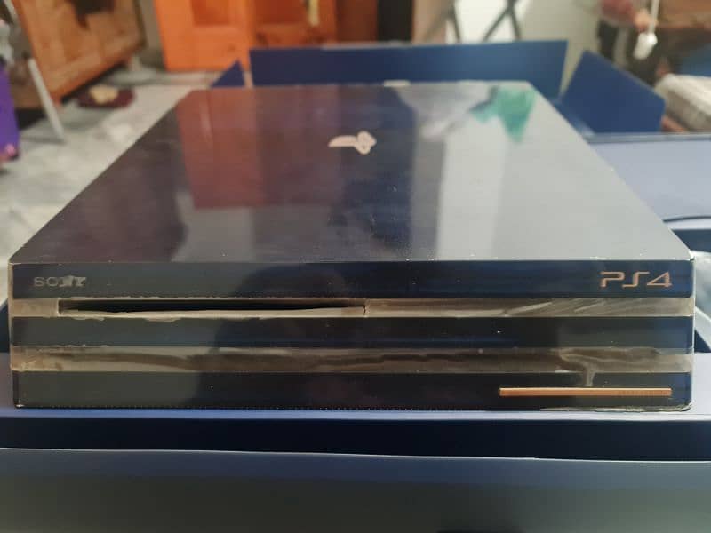 Play Station 4Pro 2Tb 7