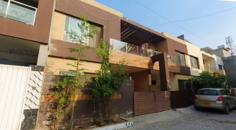 HOUSE FOR SALE DOUBLE STOREY 21