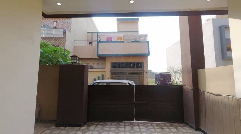 HOUSE FOR SALE DOUBLE STOREY 28