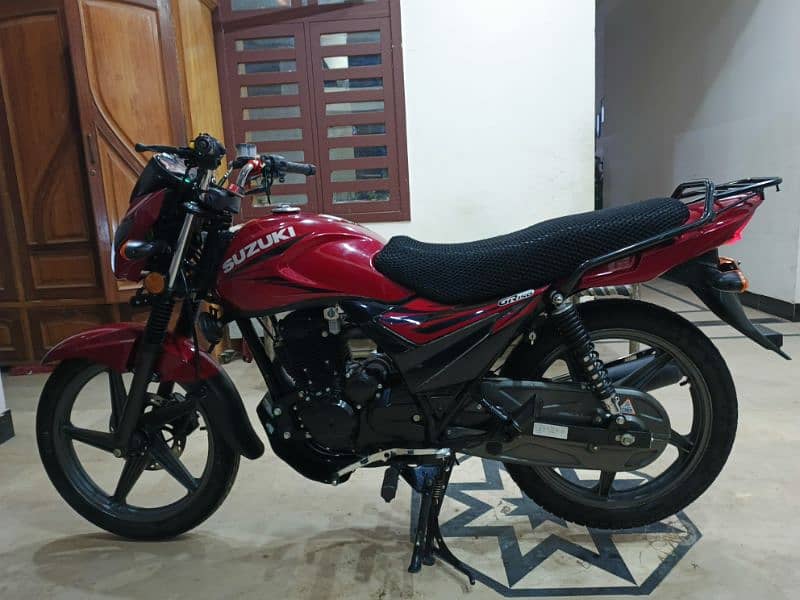 suzuki GR 150 2022 ORIGINAL BIKE 1