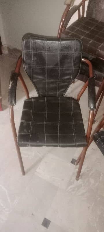 Metal body leather seat chair , 10 chairs available in low price sell 5