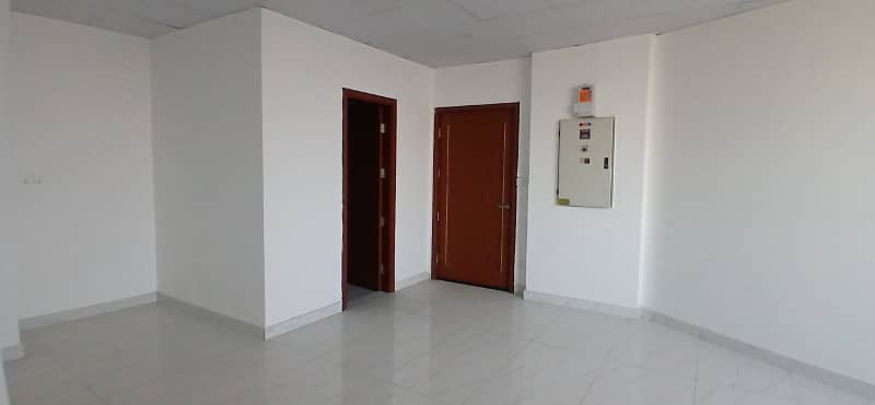 379 Square Feet Office Prime Space Available For Rent In Main Boulevard Gulberg 3 Lahore 5