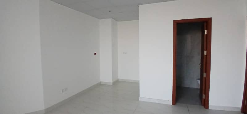 379 Square Feet Office Prime Space Available For Rent In Main Boulevard Gulberg 3 Lahore 8