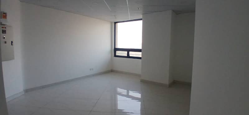 379 Square Feet Office Prime Space Available For Rent In Main Boulevard Gulberg 3 Lahore 11