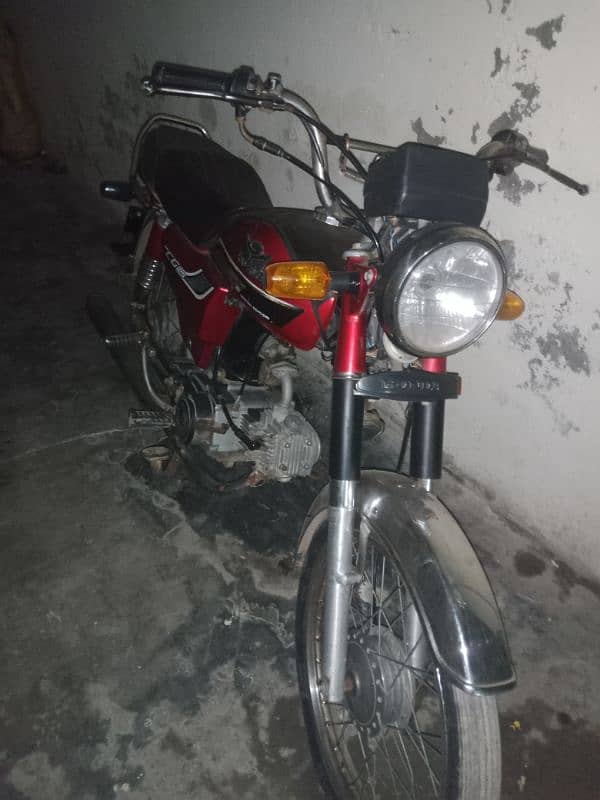 bike neat and clean 100% ok koi Kam nahi hony Wala just buy and drive. 6