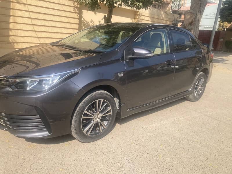 Toyota Corolla Altis 2017 3